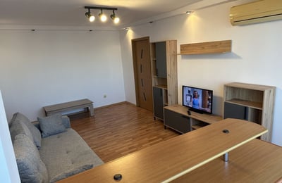 Alquiler de un cómodo apartamento de 3 habitaciones, 75 m², Tomis Nord, Constanza, Rumanía